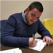 Profesor de Secundaria titulado en Ciencias Empresariales y Relaciones Laborales además Máster en Consultoría. Online y presencial